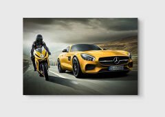 Sarı Mercedes ve Motor